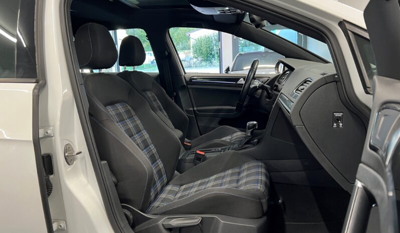 VW Golf VII 1.4 TSI Plug-In-Hybrid GTE DSG voll